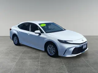 Toyota Camry 2025