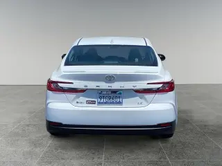 Toyota Camry 2025
