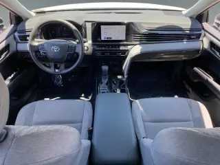 Toyota Camry 2025