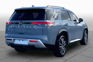 Nissan Pathfinder 2022 AWD Platinum 4dr SUV