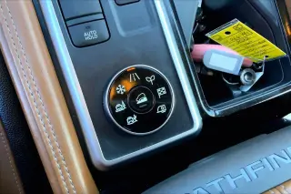 Nissan Pathfinder 2022 AWD Platinum 4dr SUV
