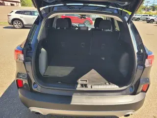 Ford Escape Plug-In Hybrid 2022 SE 4dr SUV