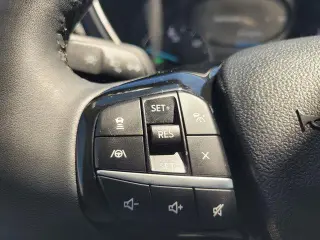 Ford Escape Plug-In Hybrid 2022 SE 4dr SUV