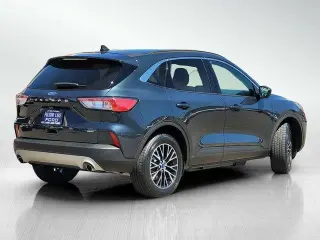 Ford Escape Plug-In Hybrid 2022 SE 4dr SUV