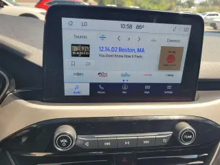 Ford Escape Plug-In Hybrid 2022 SE 4dr SUV