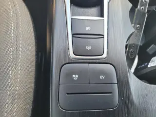 Ford Escape Plug-In Hybrid 2022 SE 4dr SUV