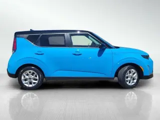 Kia Soul 2023 S 4dr Crossover