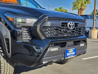Toyota Tacoma 2024 4x4 TRD Sport 4dr Double Cab 5.0 ft SB 8A