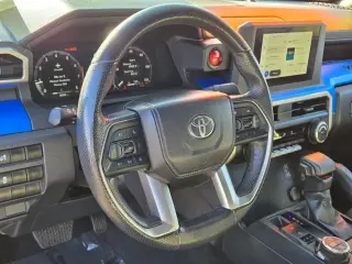Toyota Tacoma 2024 4x4 TRD Sport 4dr Double Cab 5.0 ft SB 8A