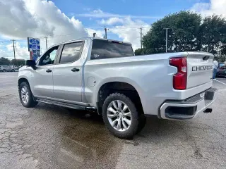 Chevrolet Silverado 1500 2021 4x2 Custom 4dr Crew Cab 5.8 ft. SB