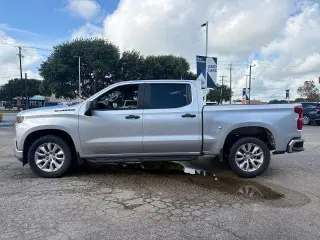 Chevrolet Silverado 1500 2021 4x2 Custom 4dr Crew Cab 5.8 ft. SB