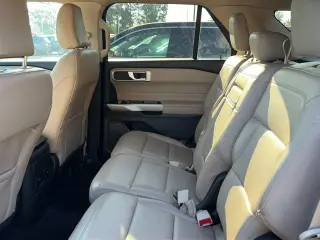 Ford Explorer 2023 AWD XLT 4dr SUV