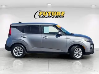 Kia Soul 2022 S 4dr Crossover