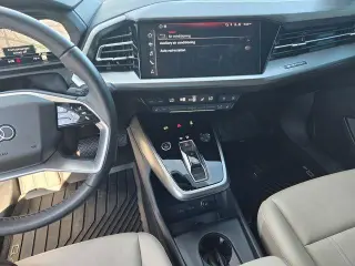Audi Q4 e-tron 2025 Premium Plus 45 4dr SUV