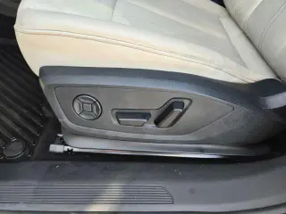 Audi Q4 e-tron 2025 Premium Plus 45 4dr SUV