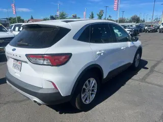 Ford Escape 2022 SE 4dr SUV