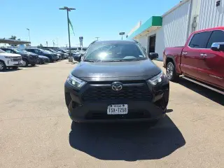 Toyota RAV4 2024 XLE 4dr SUV