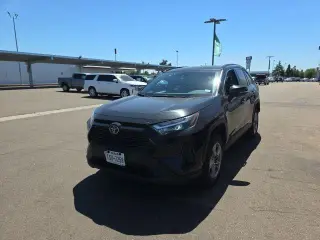 Toyota RAV4 2024 XLE 4dr SUV