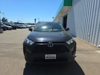 Toyota RAV4 2024 XLE 4dr SUV