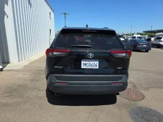 Toyota RAV4 2024 XLE 4dr SUV