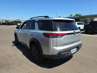 Nissan Pathfinder 2024 SV 4dr SUV