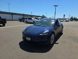 Tesla Model 3 2023 4dr Sedan