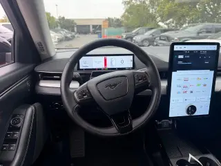Ford Mustang Mach-E 2023 Select 4dr SUV