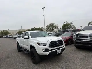 Toyota Tacoma 2023 4x4 SR5 V6 4dr Double Cab 5.0 ft SB