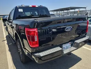 Ford F-150 2023 4x4 Platinum 4dr SuperCrew 6.5 ft. SB
