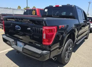Ford F-150 2023 4x4 Platinum 4dr SuperCrew 6.5 ft. SB