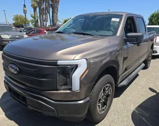 Ford F-150 Lightning 2023 AWD XLT 4dr SuperCrew 5.5 ft. SB