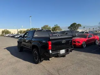 Toyota Tacoma 2024 4x4 SR5 4dr Double Cab 5.0 ft SB