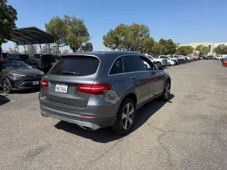 Mercedes-Benz GLC 2019 GLC 300 4dr SUV