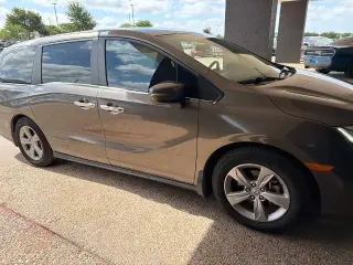 Honda Odyssey 2019 EX 4dr Mini-Van