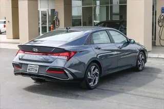 Hyundai ELANTRA 2025 SEL Sport 4dr Sedan