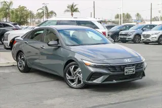 Hyundai ELANTRA 2025 SEL Sport 4dr Sedan