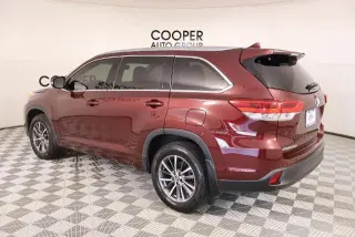 Toyota Highlander 2017 AWD SE 4dr SUV