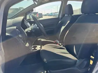 Nissan Versa Note 2014 S 4dr Hatchback