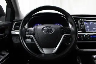 Toyota Highlander 2018 AWD SE 4dr SUV