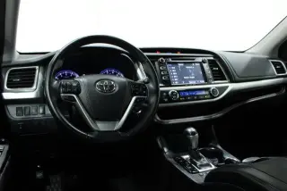 Toyota Highlander 2018 AWD SE 4dr SUV