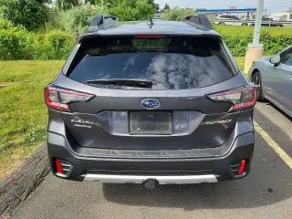 Subaru Outback 2022 AWD Limited 4dr Crossover