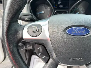 Ford Focus 2013 Titanium 4dr Sedan