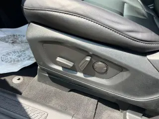 Ford Explorer 2023 AWD XLT 4dr SUV