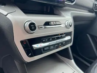Ford Explorer 2023 AWD XLT 4dr SUV