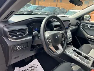 Ford Explorer 2023 AWD XLT 4dr SUV