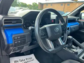 Toyota Tacoma 2024 4x4 Limited 4dr Double Cab 5.0 ft SB