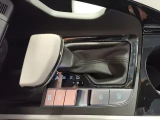 Hyundai ELANTRA 2025 Limited 4dr Sedan