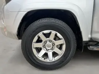 Toyota 4Runner 2016 4x4 SR5 4dr SUV