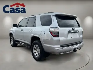 Toyota 4Runner 2016 4x4 SR5 4dr SUV