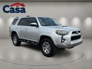 Toyota 4Runner 2016 4x4 SR5 4dr SUV